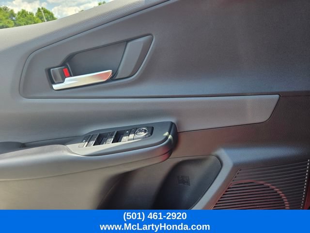 Used 2025 Toyota Prius XLE FWD image 29