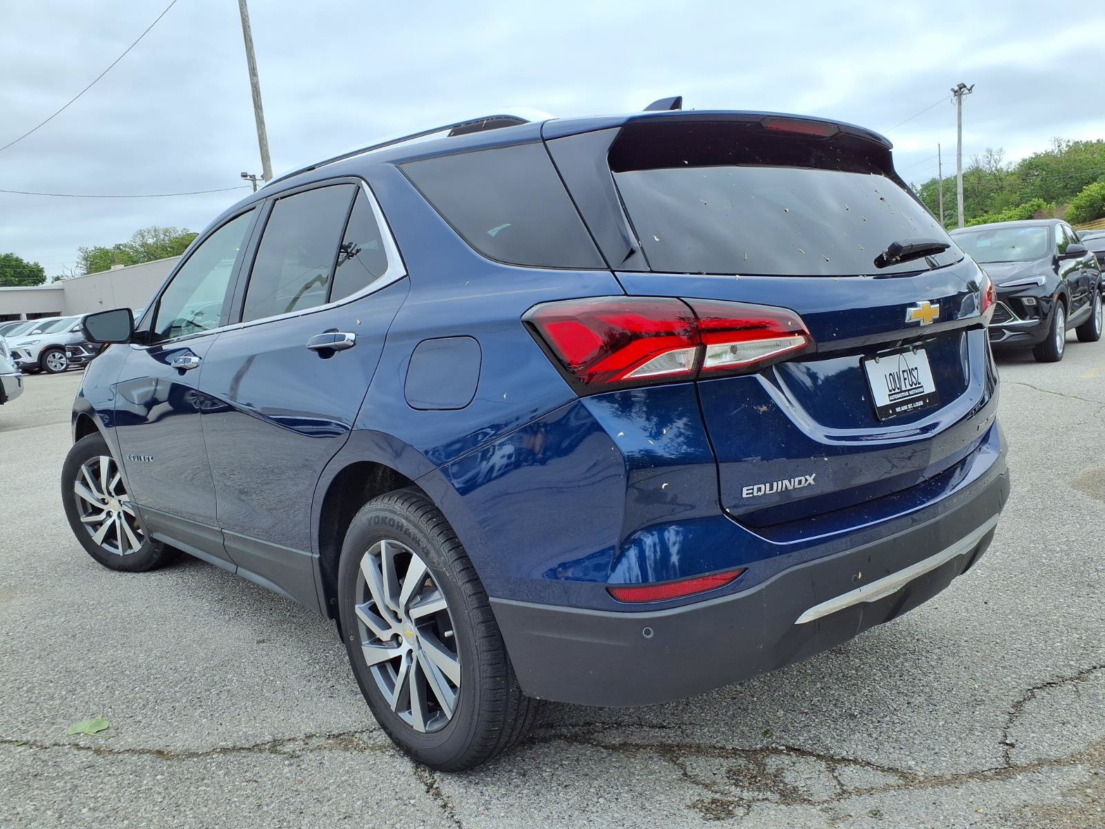 Used 2022 Chevrolet Equinox Premier AWD/4WD image 35