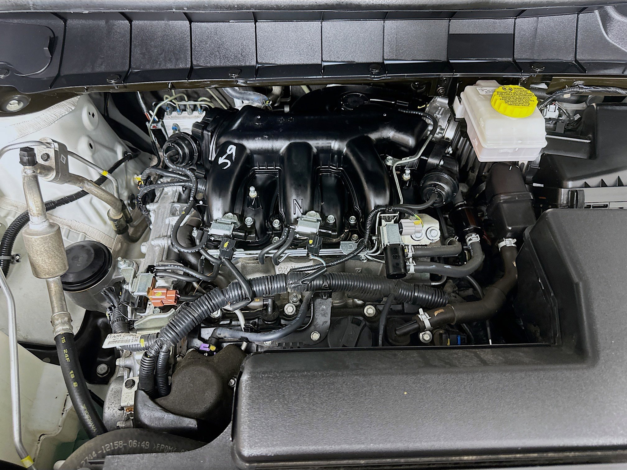 Used 2025 Nissan Pathfinder SV image 34