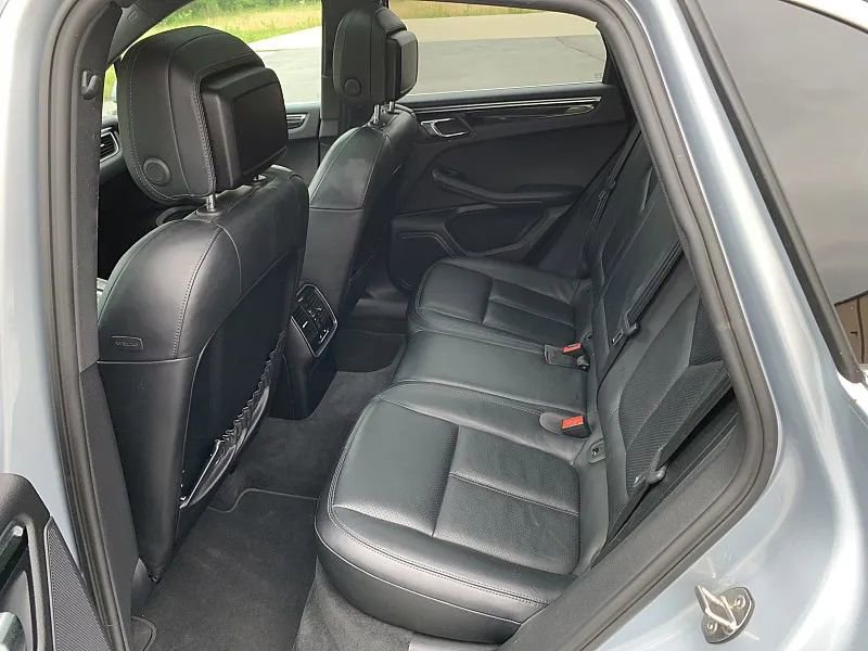 Used 2016 Porsche Macan S image 19