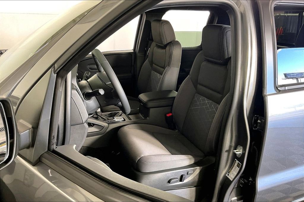 New 2026 Nissan Frontier SV w/ Tow Package image 12