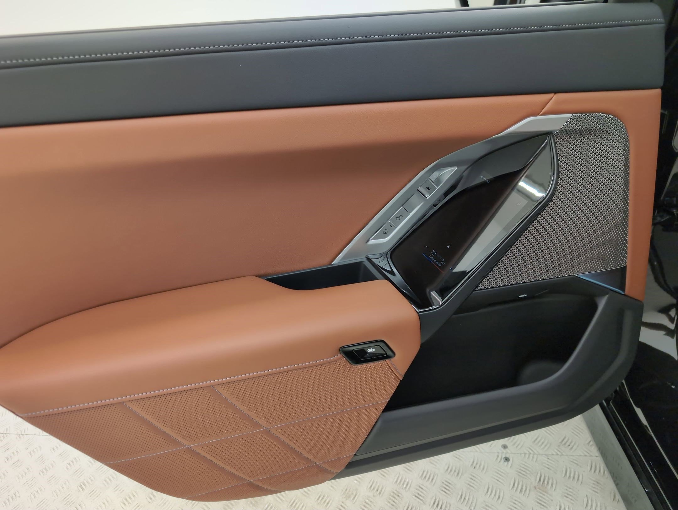 New 2025 BMW i7 eDrive50 w/ M Sport Package image 18