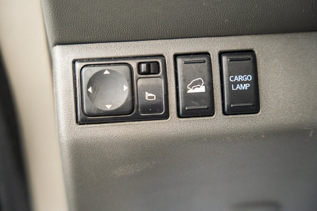 Used 2020 Nissan Frontier SV w/ Midnight Edition Floor Mats AWD/4WD image 40