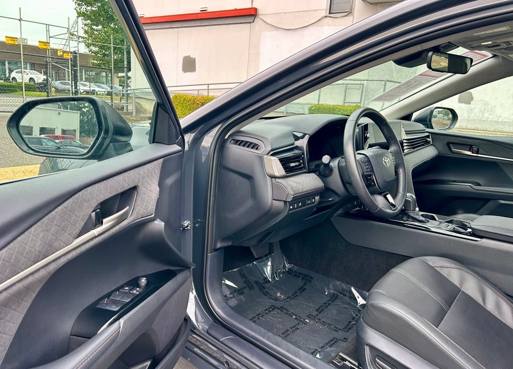 Certified 2025 Toyota Camry XLE FWD image 9