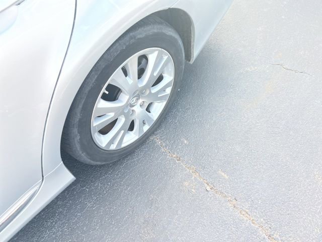 Used 2011 Toyota Avalon image 7