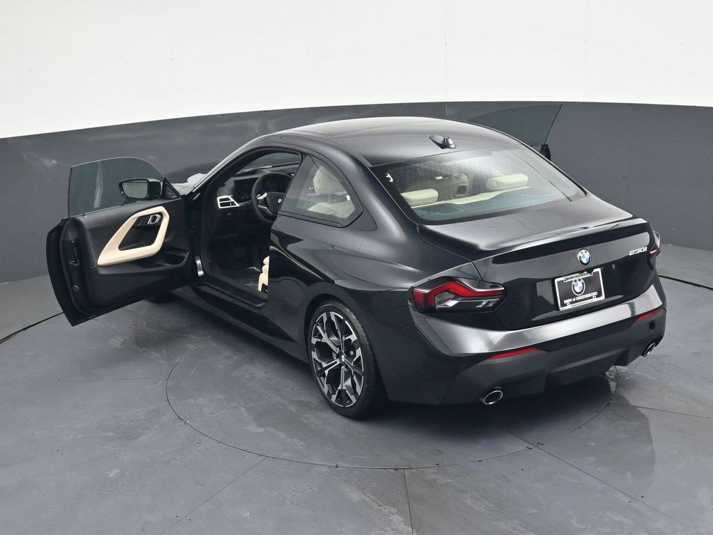 Used 2025 BMW 230i Coupe w/ Premium Package RWD image 37