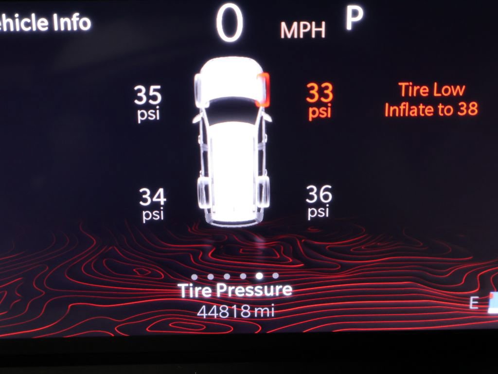 Used 2024 Jeep Wagoneer L Series III w/ Flexible Seating Group image 42