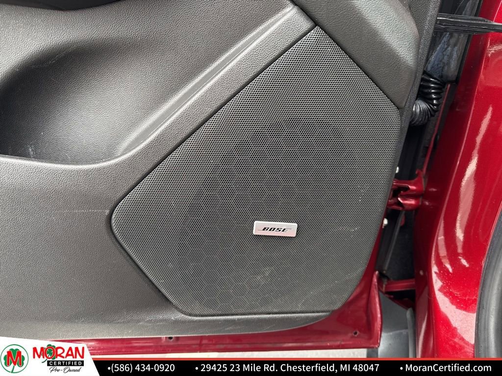 Used 2018 Cadillac XT5 Luxury w/ Driver Awareness Package FWD image 12