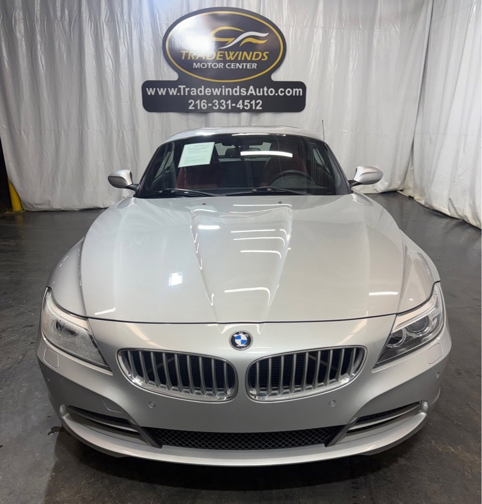 Used 2015 BMW Z4 sDrive35i image 2