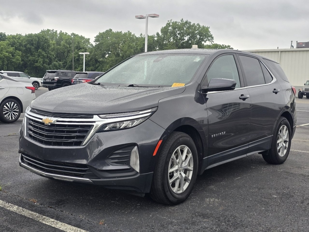Used 2022 Chevrolet Equinox LT FWD image 4