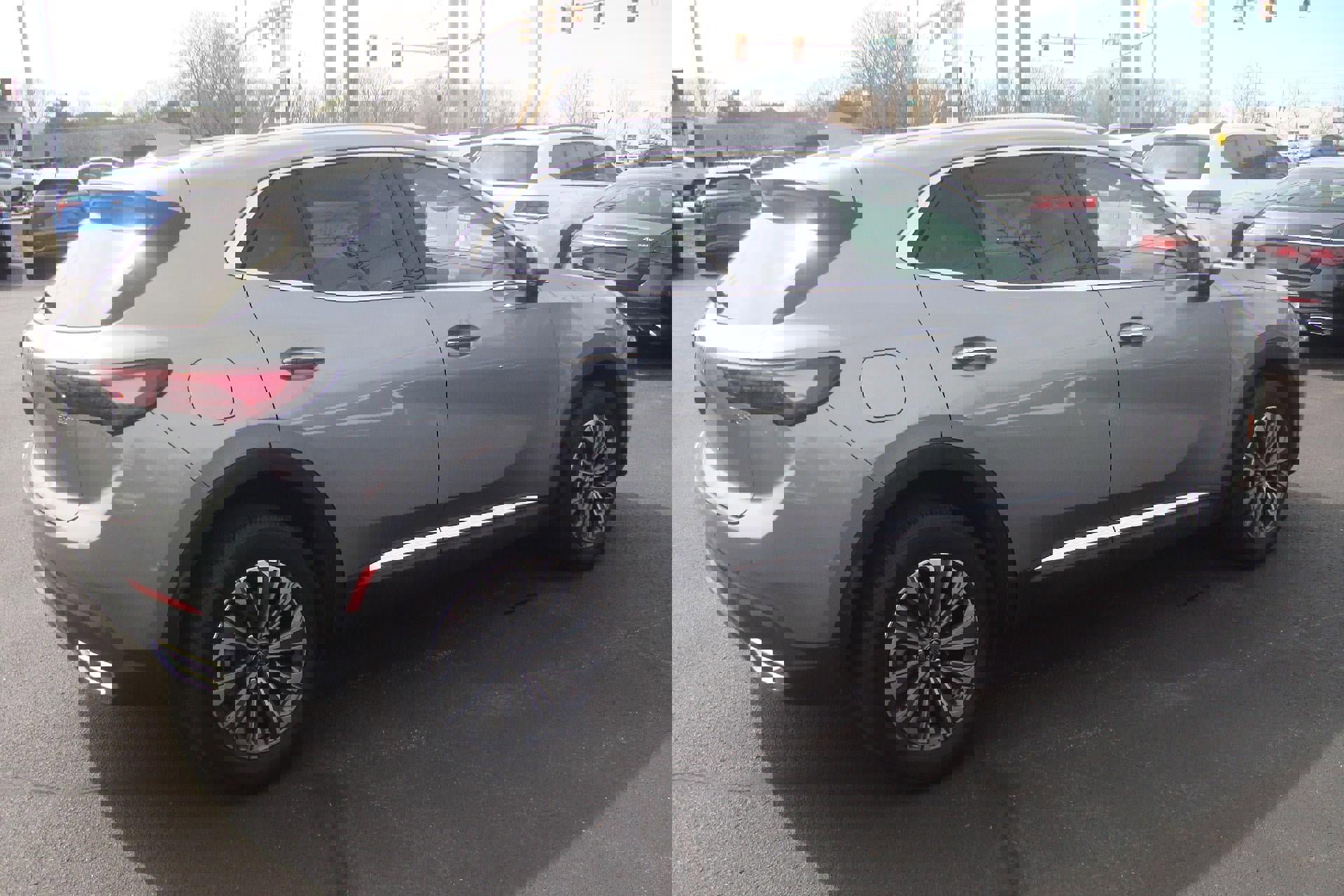 Used 2025 Buick Envision Preferred image 4