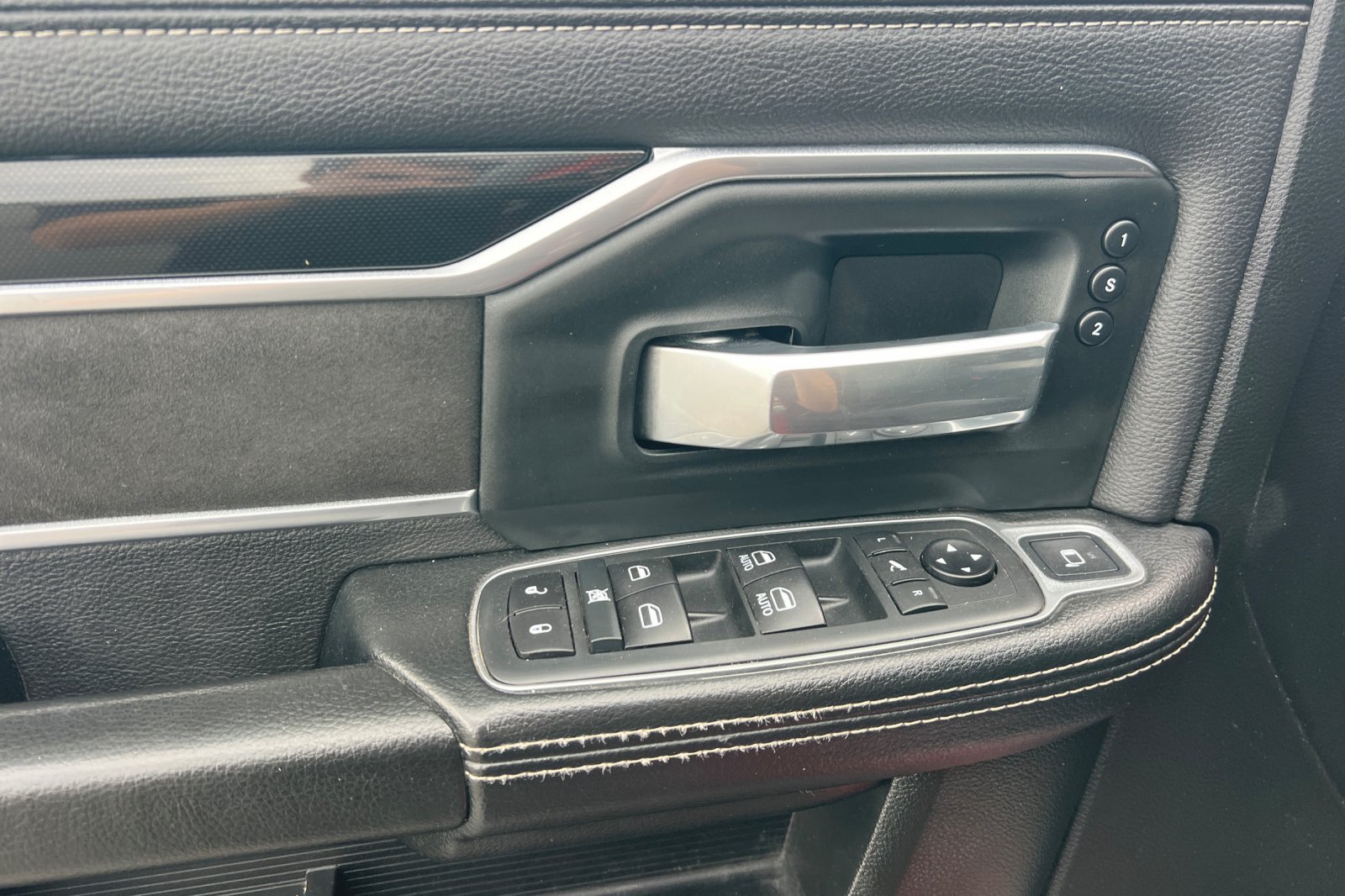 Used 2020 RAM 3500 Laramie w/ Night Edition AWD/4WD image 14
