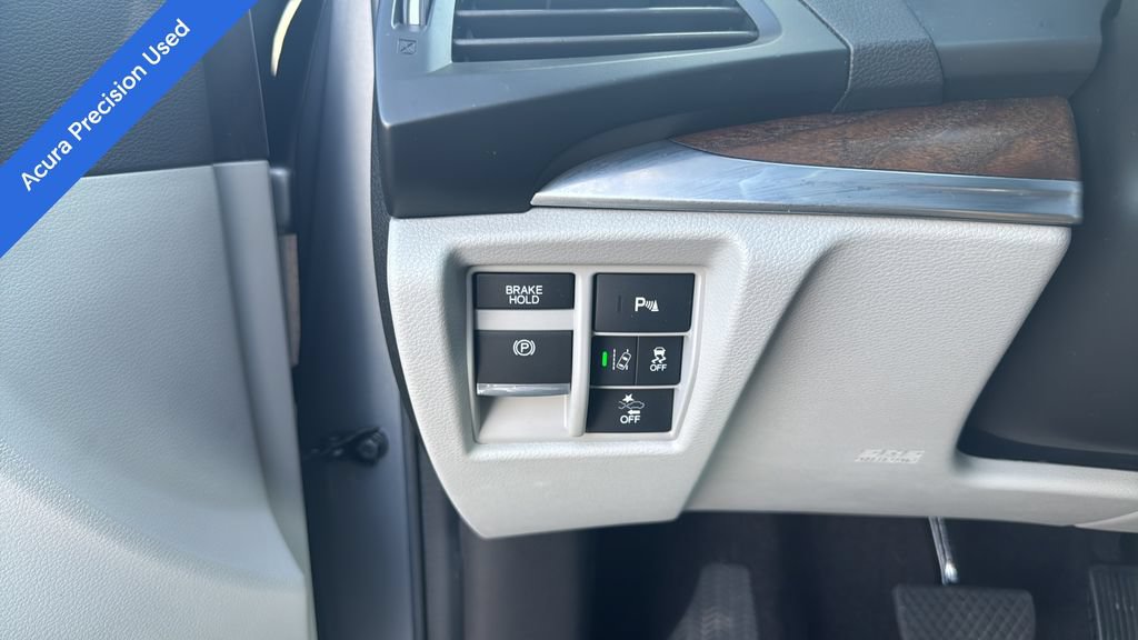 Used 2020 Acura MDX w/ Technology Package FWD image 32