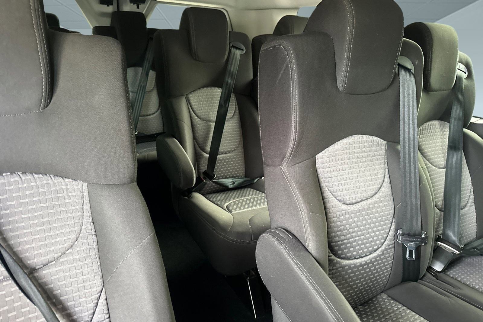 Used 2023 Ford Transit 350 XLT image 33