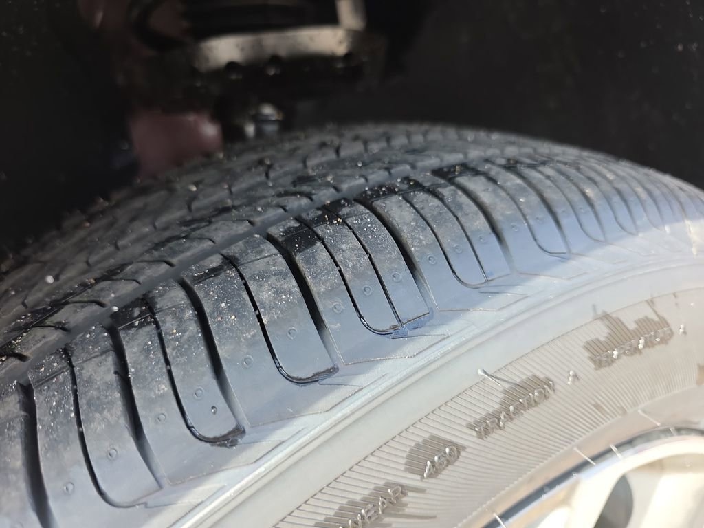 New 2026 Chevrolet Trax LT w/ Driver Confidence Package image 28