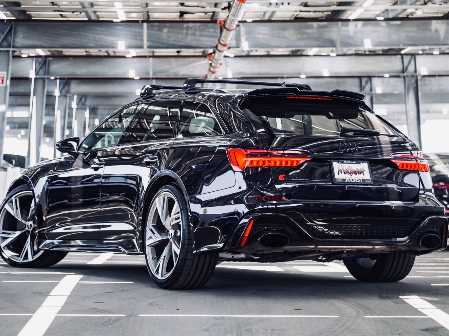 Certified 2021 Audi RS 6 w/ Executive Package AWD/4WD image 7