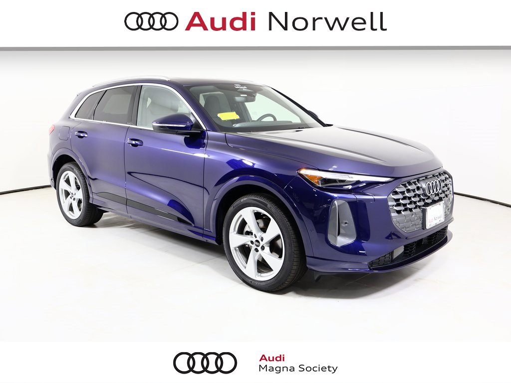 New 2025 Audi Q5 Prestige image 1