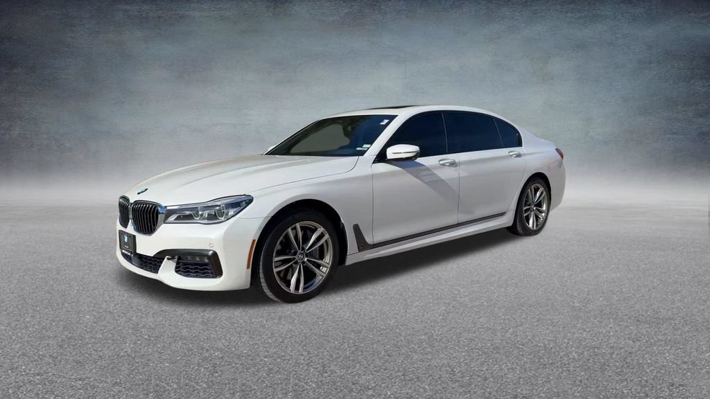 Used 2016 BMW 750i xDrive AWD/4WD image 9