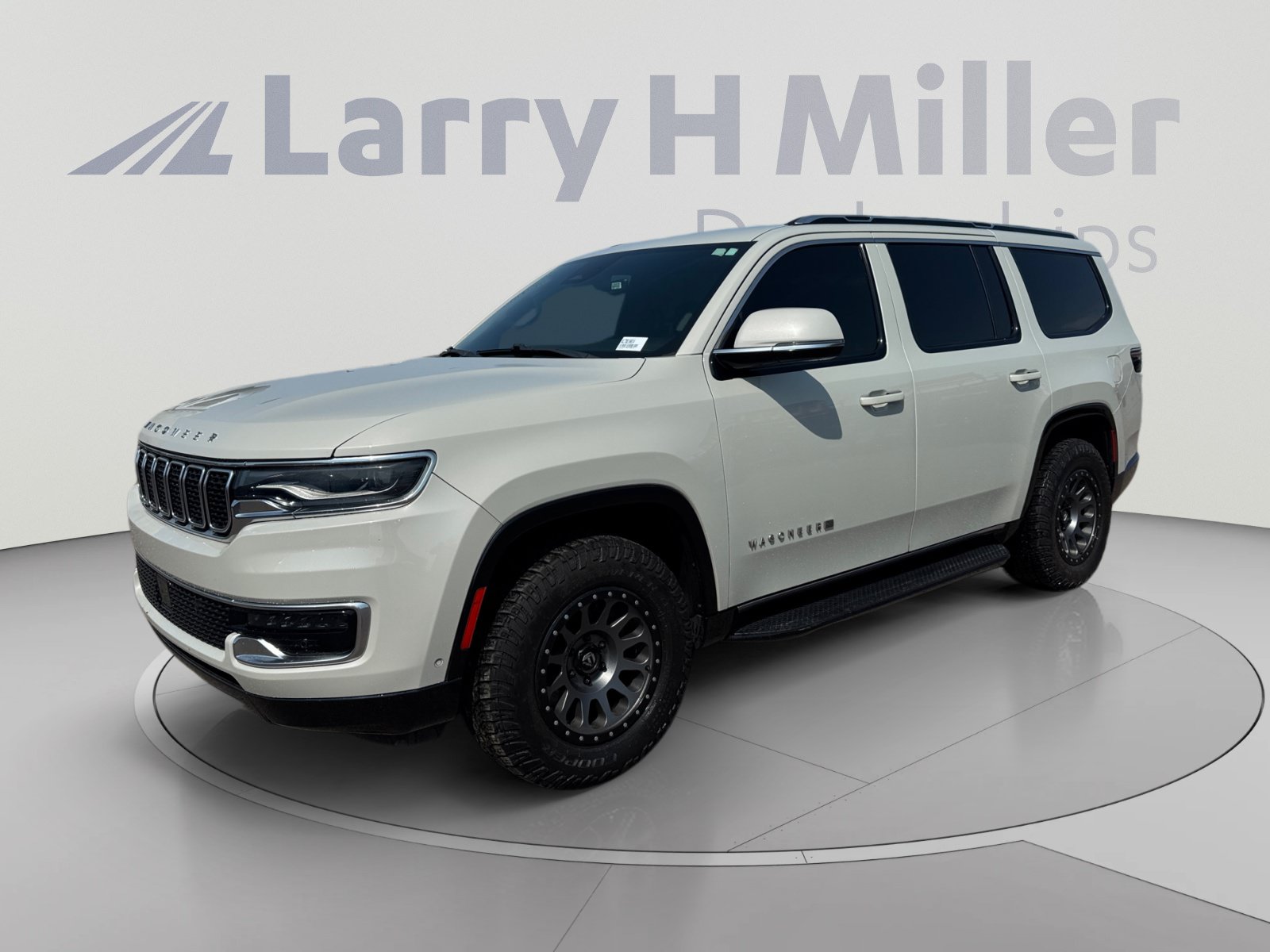 Used 2022 Jeep Wagoneer Series I AWD/4WD image 1