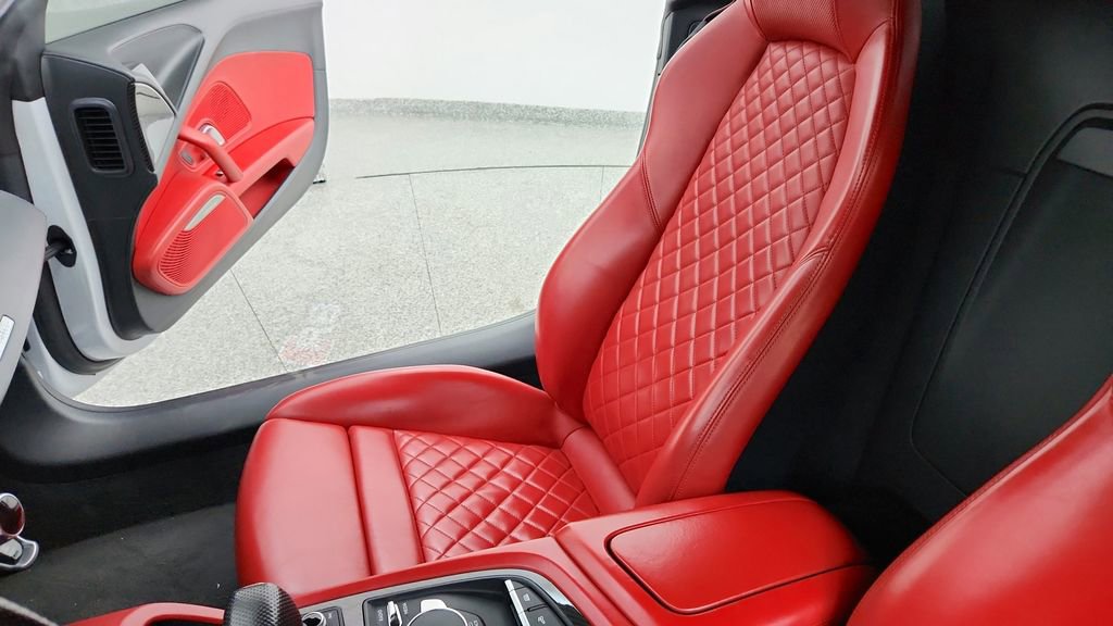 Used 2017 Audi R8 V10 w/ Carbon Exterior Package image 21