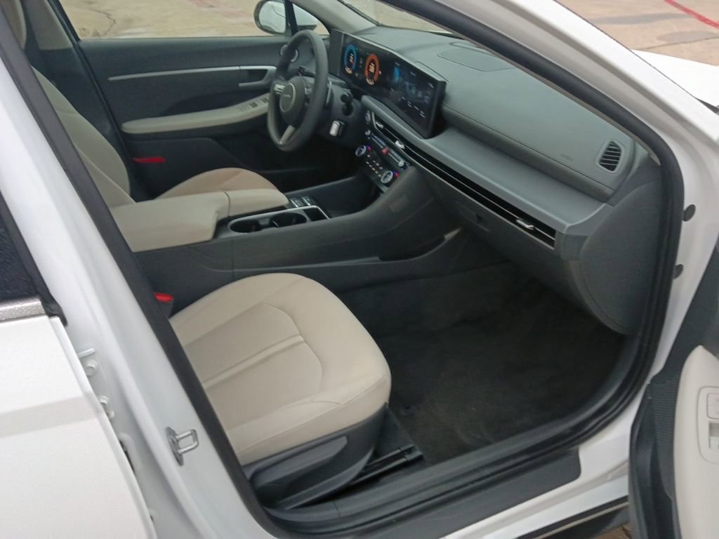 Used 2025 Hyundai Sonata SEL image 8
