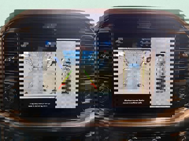 Used 2025 Ford F150 Platinum image 27