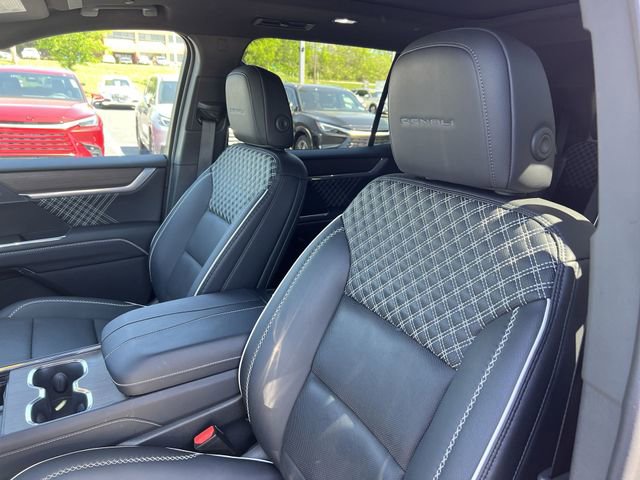 Used 2024 GMC Acadia Denali w/ LPO, Floor Liner Package AWD/4WD image 9