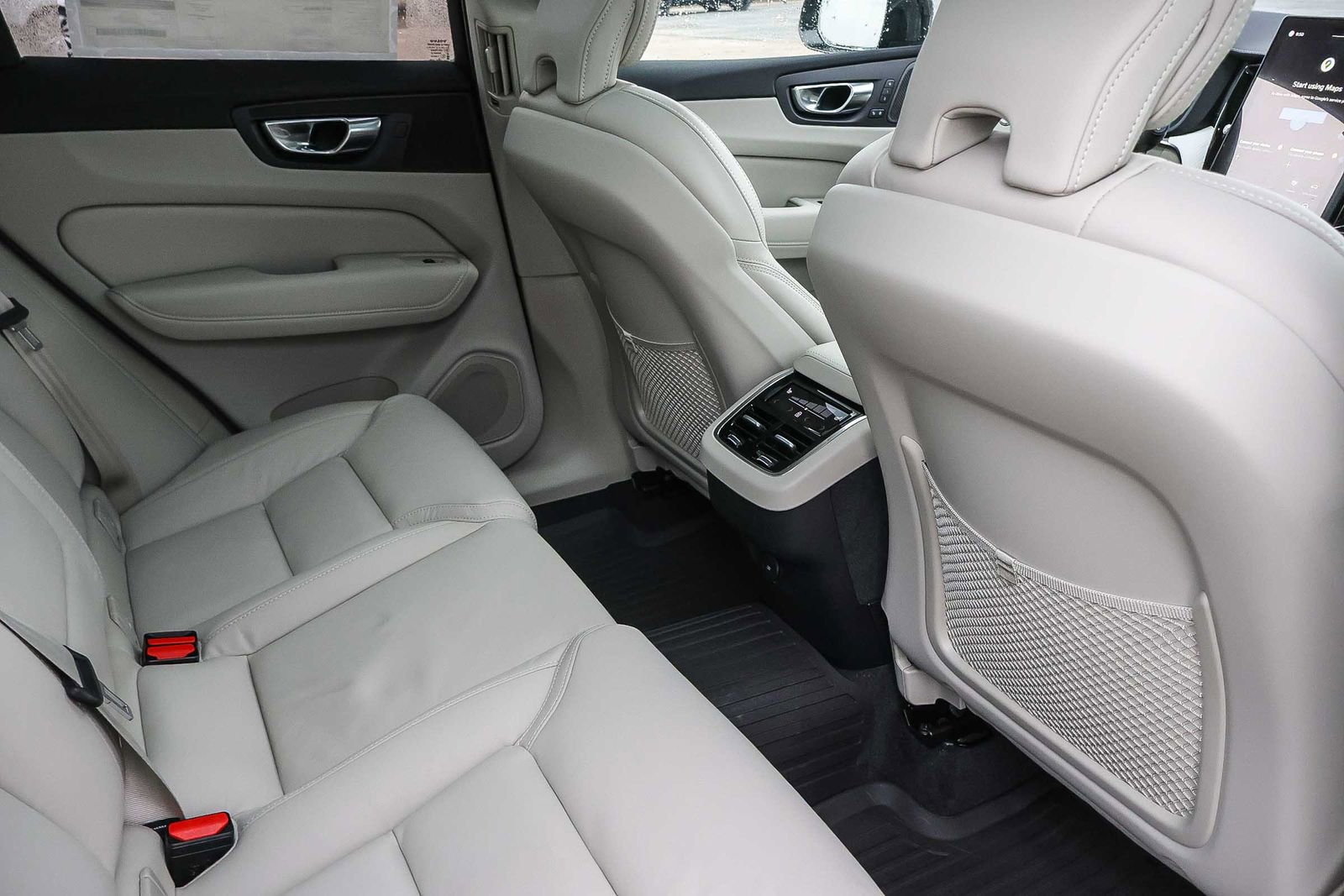 New 2026 Volvo XC60 B5 Ultra w/ Protection Package Premier image 20