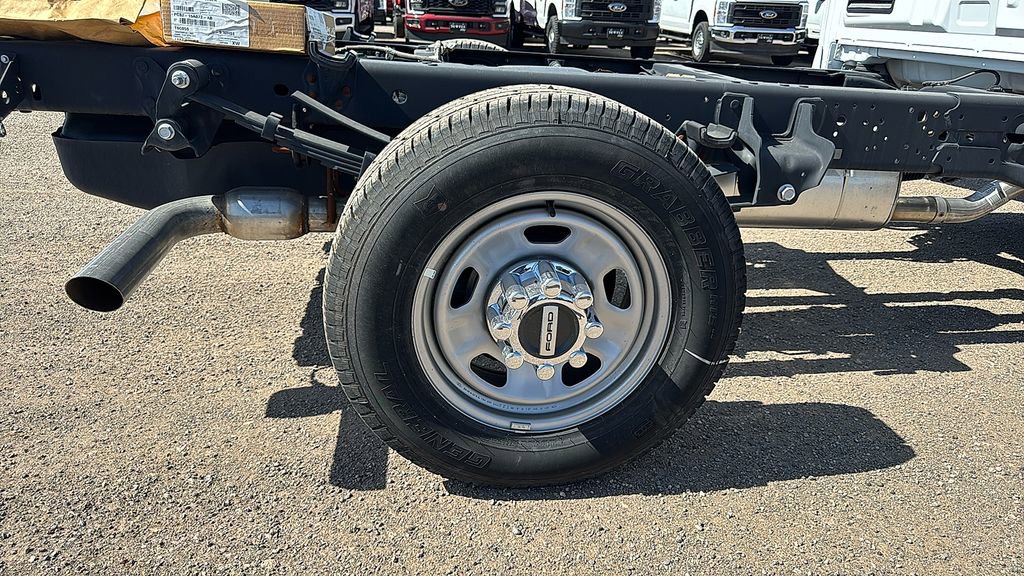 New 2024 Ford F350 XL w/ XL Chrome Package RWD image 16
