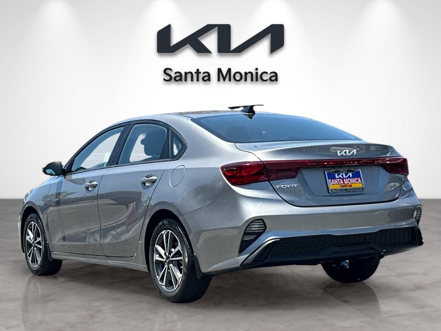 Certified 2023 Kia Forte LXS w/ LXS Technology Package FWD image 4