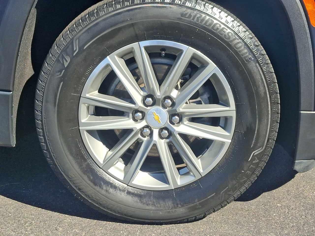Certified 2023 Chevrolet Traverse LT FWD image 27