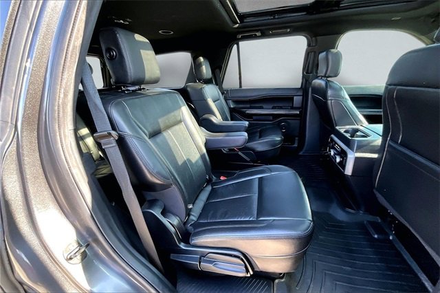 Used 2020 Ford Expedition XLT w/ Equipment Group 202A image 23