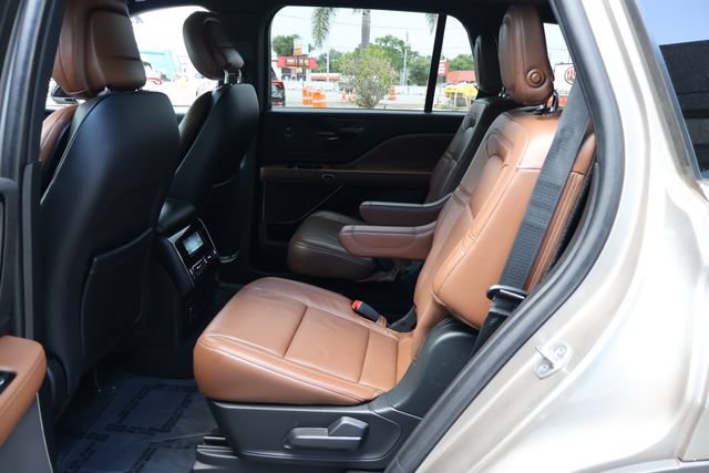 Certified 2020 Lincoln Aviator Reserve w/ Equipment Group 201A RWD image 17
