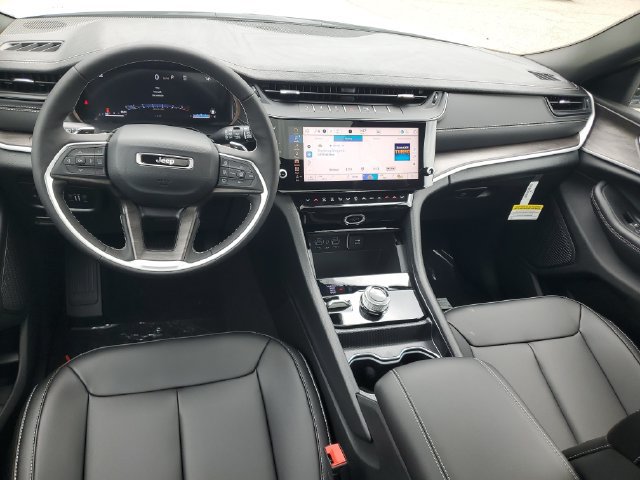 New 2026 Jeep Grand Cherokee L Limited w/ Limited Altitude Package AWD/4WD image 13