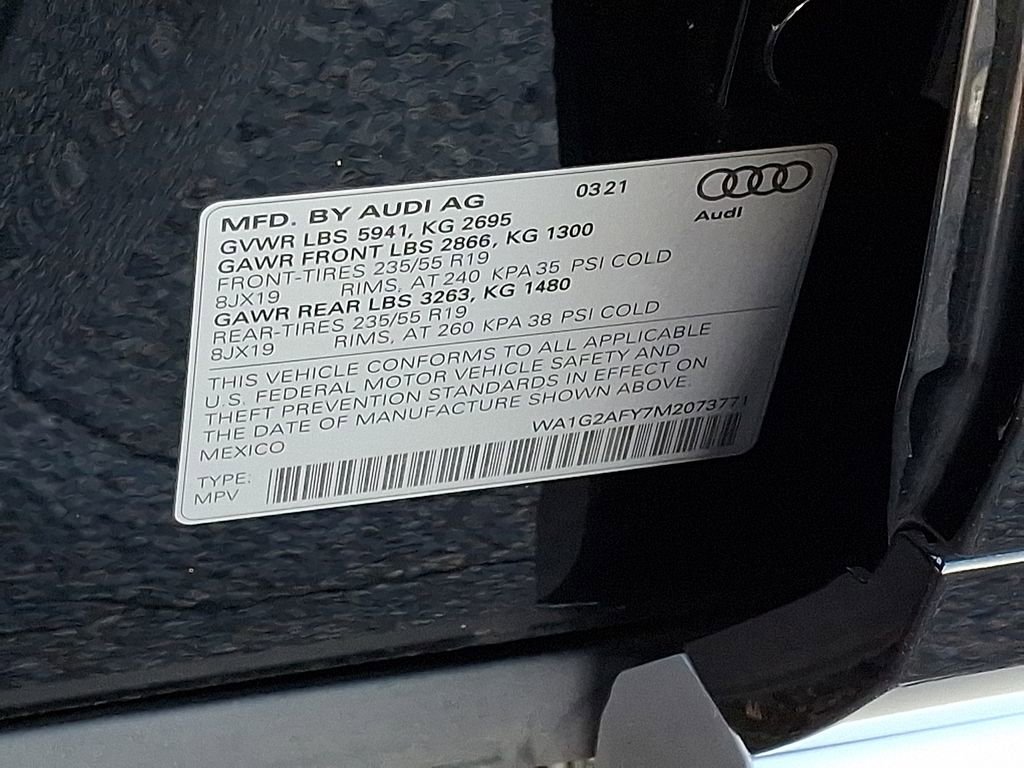 Used 2021 Audi Q5 e Premium w/ Convenience Package image 26