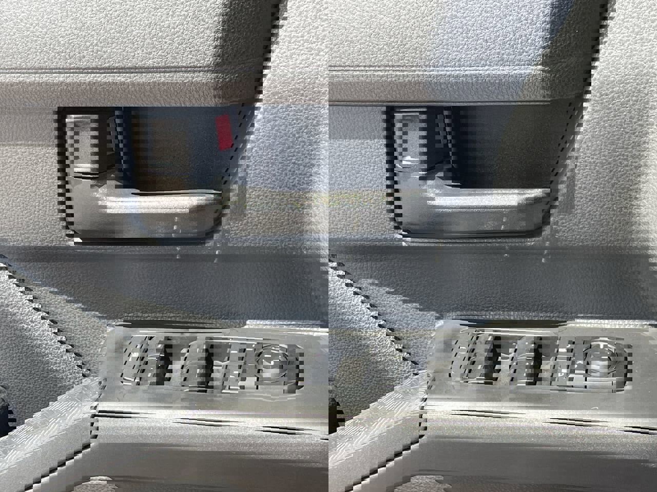 New 2025 Toyota Tacoma SR5 image 18