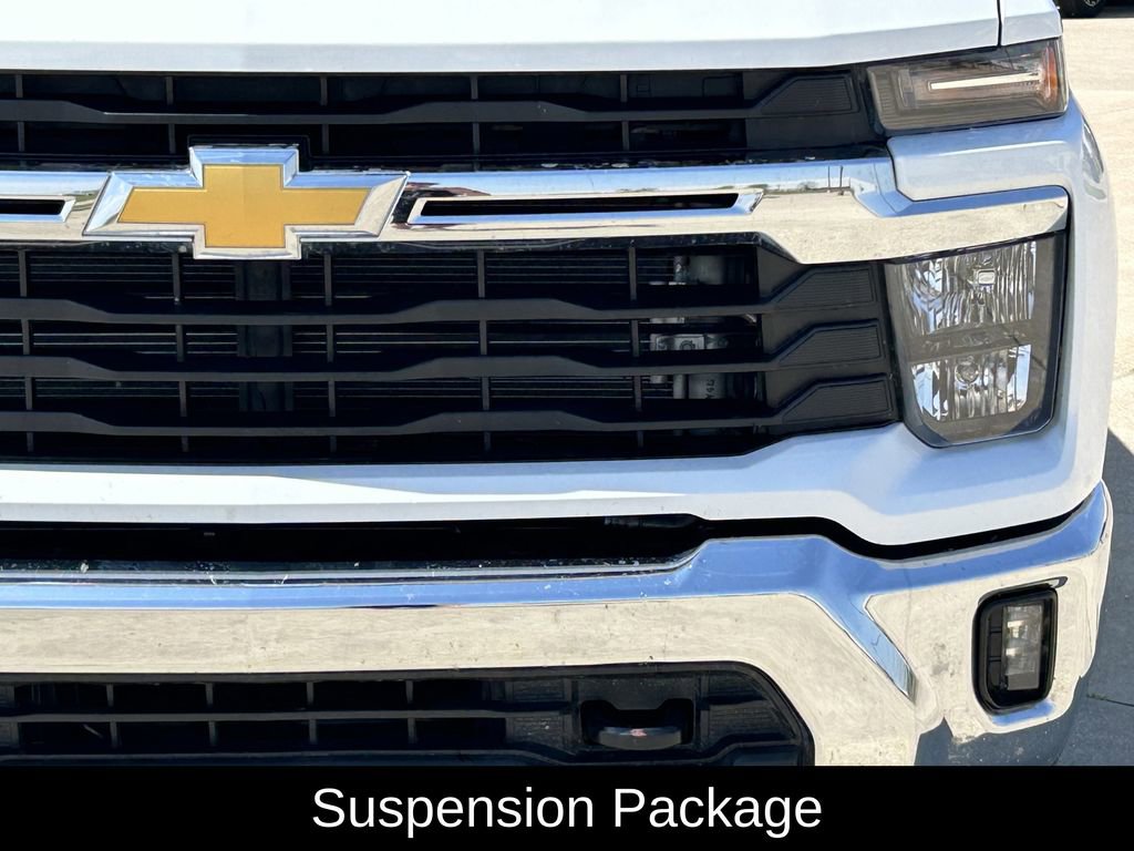 Used 2025 Chevrolet Silverado 2500 LT w/ Convenience Package image 4