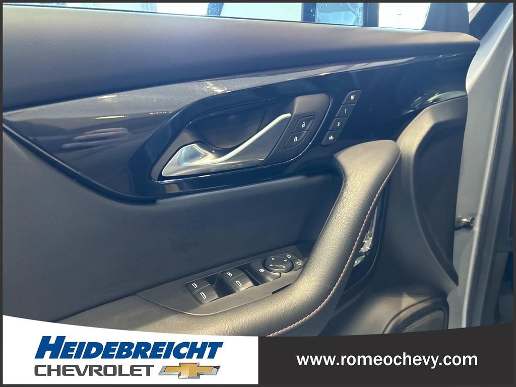 Certified 2023 Chevrolet Blazer RS w/ Driver Confidence II Package FWD image 11