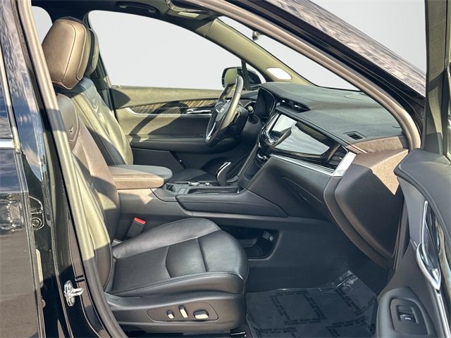 Used 2021 Cadillac XT6 Premium Luxury image 21