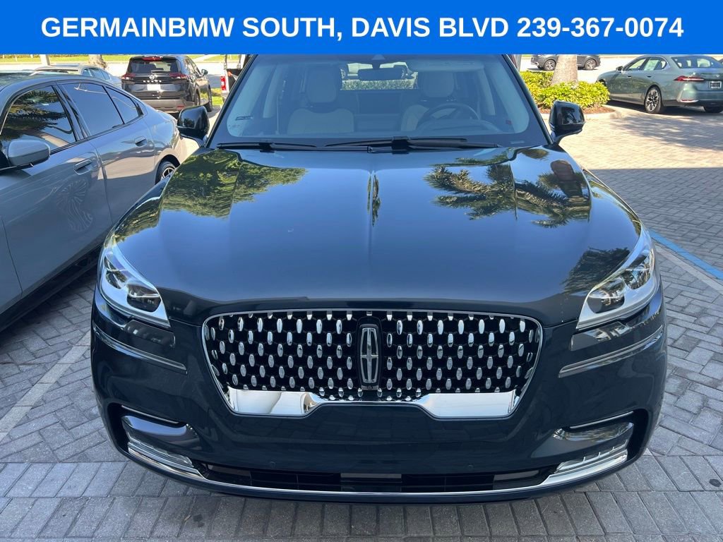 Used 2023 Lincoln Aviator Black Label w/ Dynamic Handling Package AWD/4WD image 2