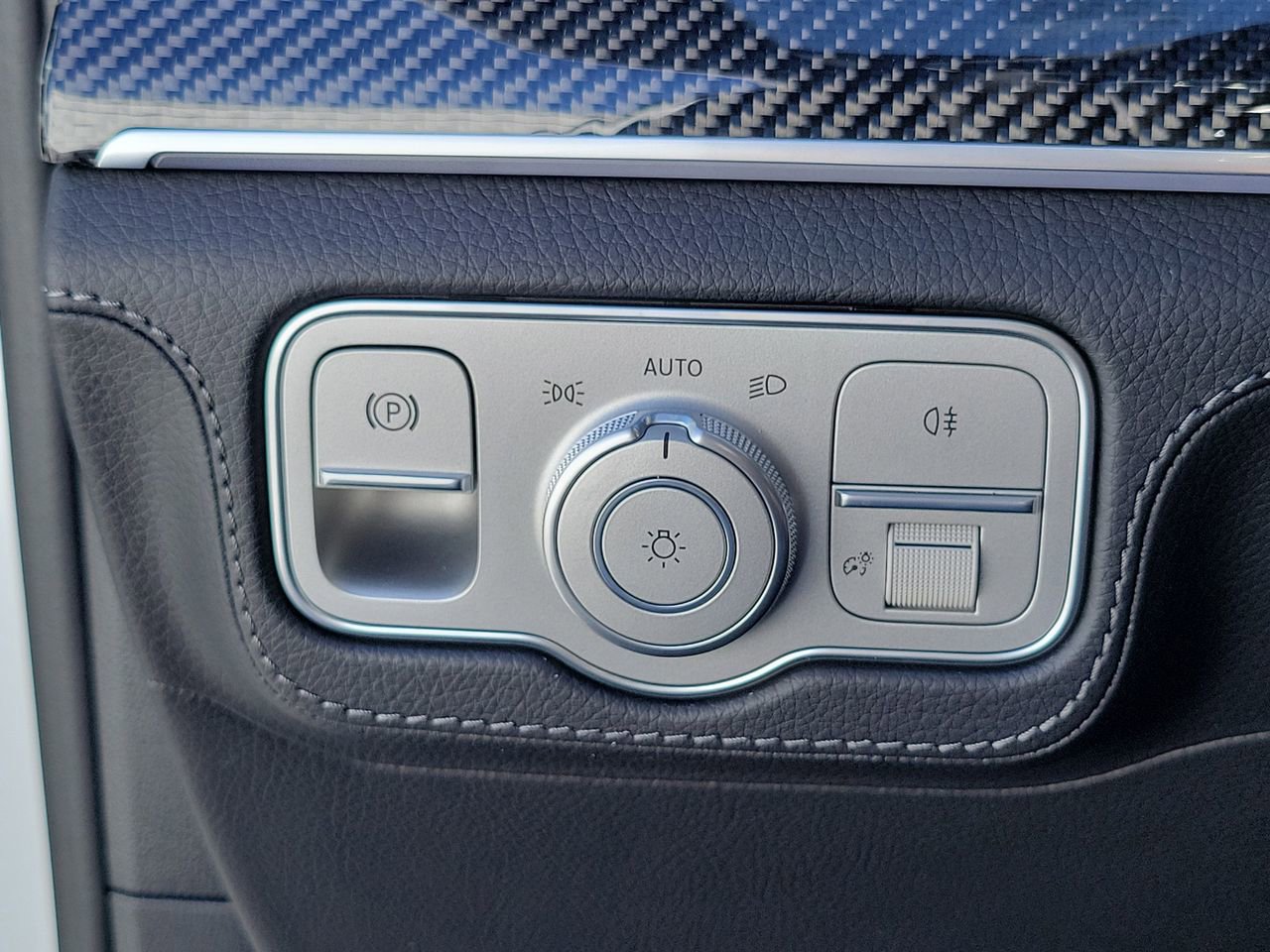 New 2026 Mercedes-Benz GLE 53 AMG 4MATIC Coupe image 27