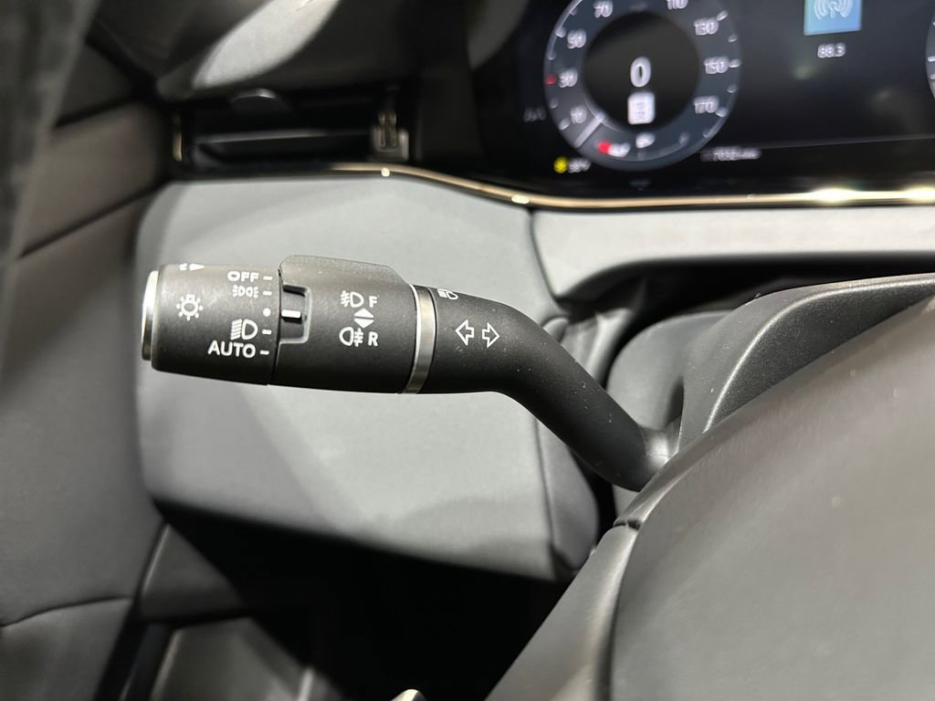 Used 2026 Land Rover Range Rover Evoque S image 24