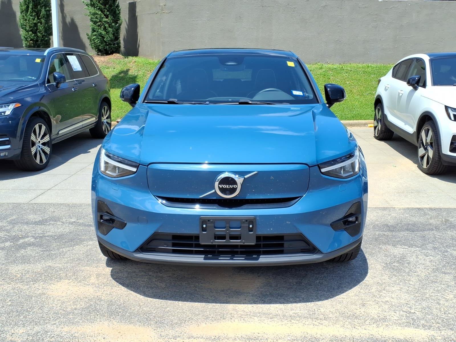 Certified 2023 Volvo C40 P8 Recharge Ultimate AWD/4WD image 2