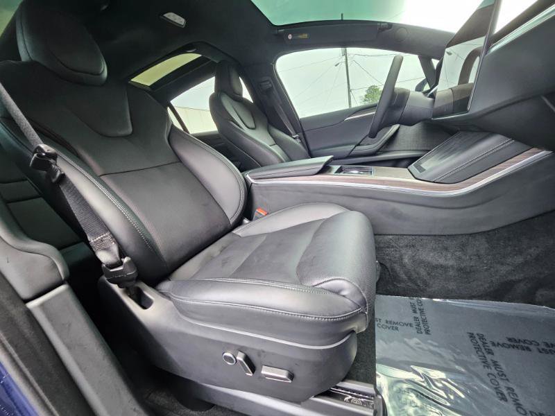 Used 2023 Tesla Model X AWD image 59