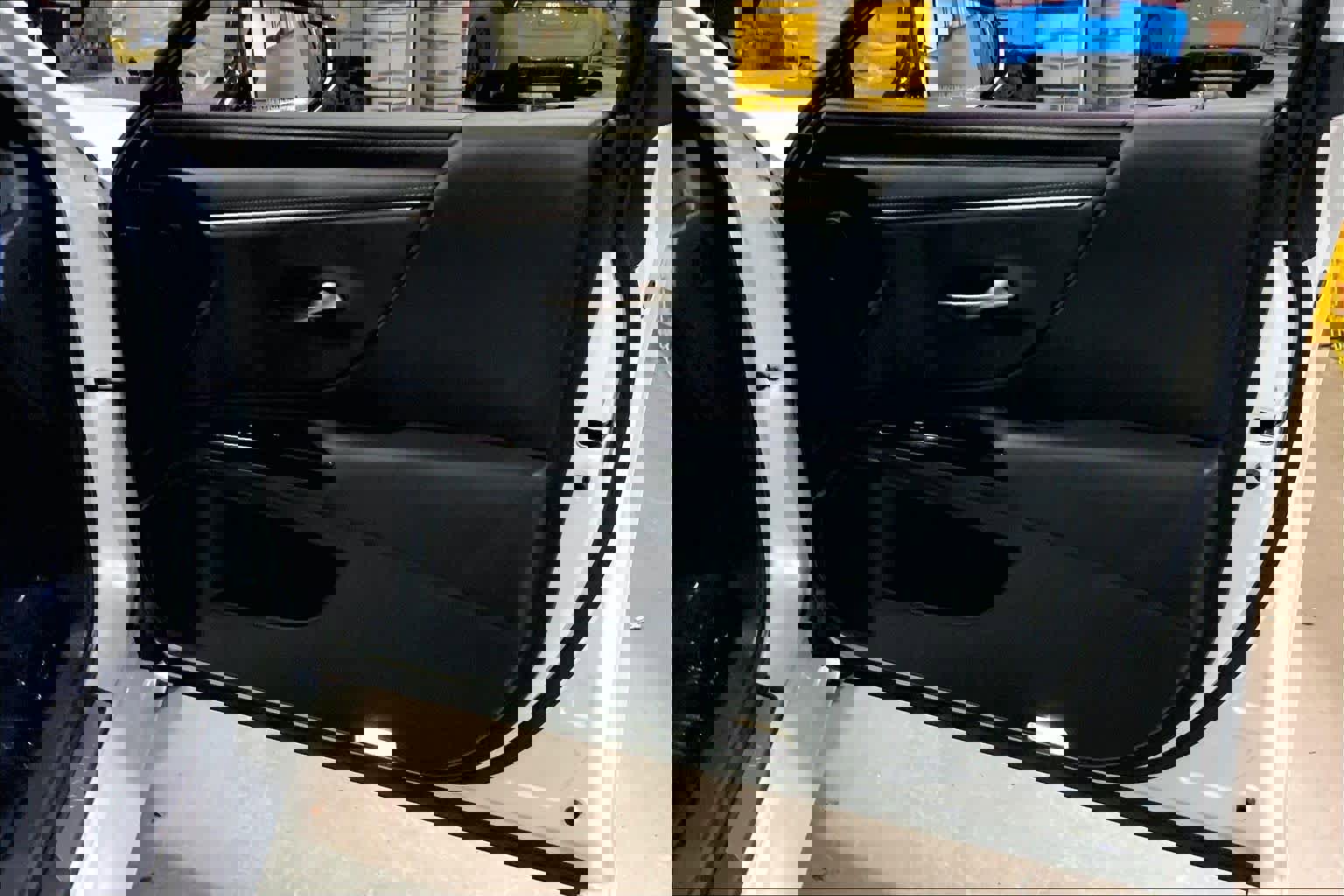 Certified 2025 Lexus ES 300h w/ Technology Package image 23