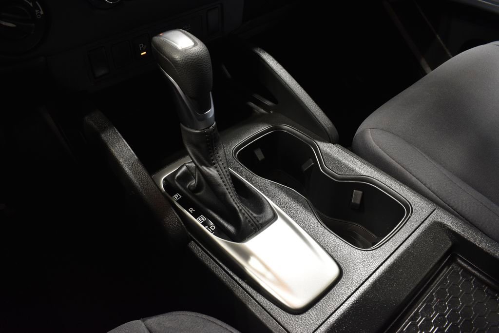 Used 2024 Nissan Frontier S w/ Technology Package image 25