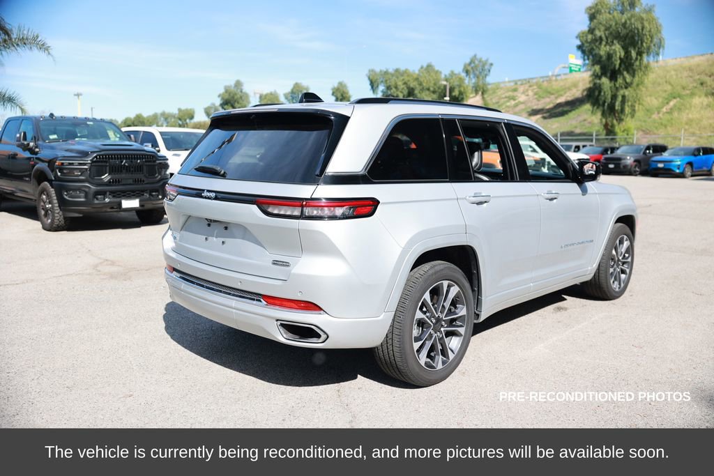 Used 2023 Jeep Grand Cherokee Overland w/ Advanced Protech Group III image 5