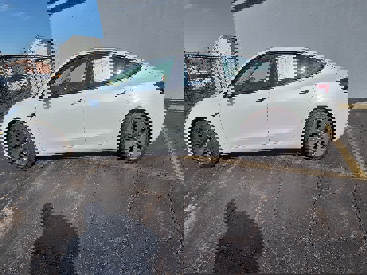 Used 2023 Tesla Model 3 Standard Range image 8