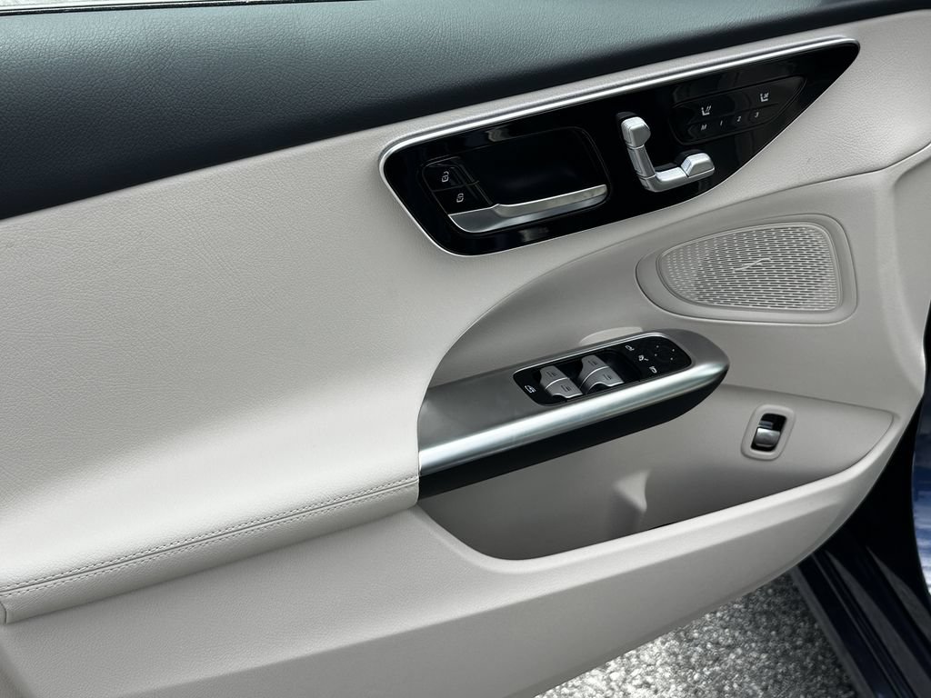 New 2026 Mercedes-Benz C 300 Sedan image 11