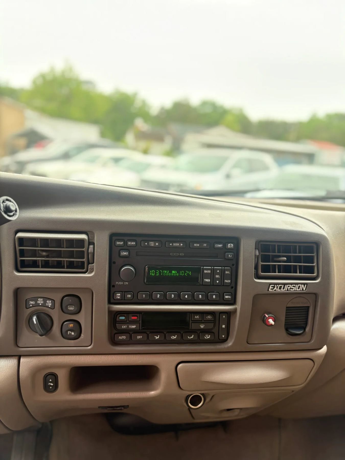 Used 2004 Ford Excursion Limited AWD/4WD image 41